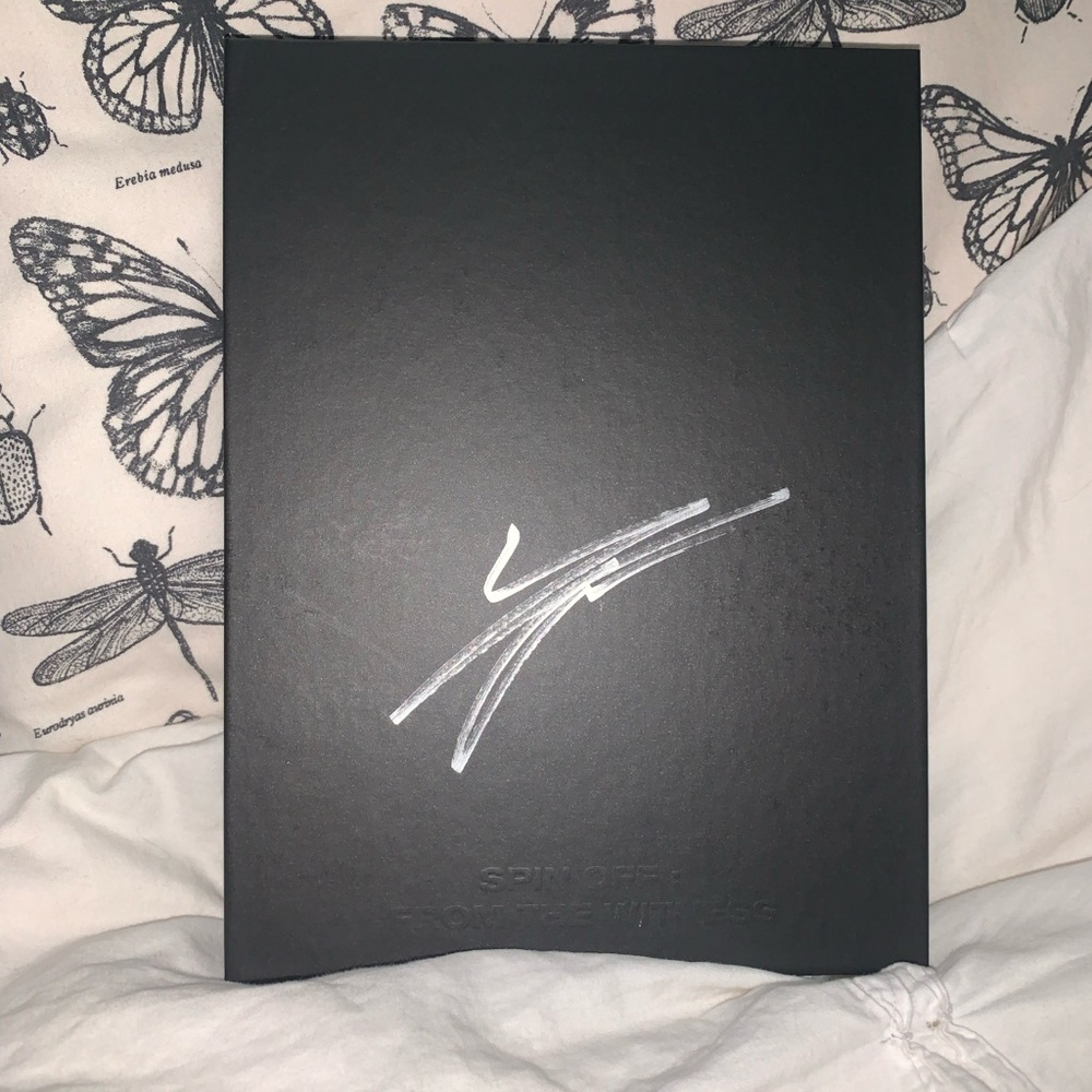 ateez member signed album